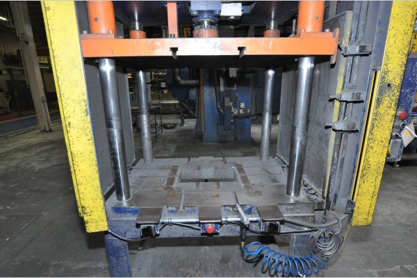 Detailed Pictures of Metal Mechanics Vertical Die Cast Trimming Press DCMP-5325