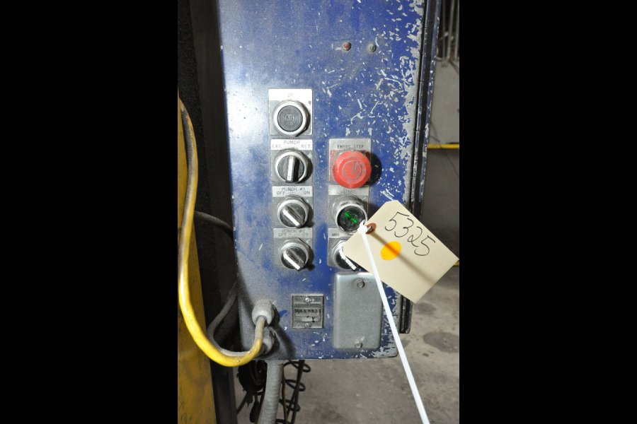 Detailed Pictures of Metal Mechanics Vertical Die Cast Trimming Press DCMP-5325