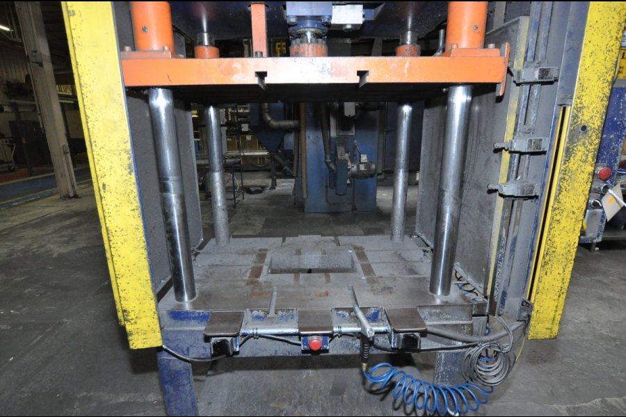 Detailed Pictures of Metal Mechanics Vertical Die Cast Trimming Press DCMP-5325