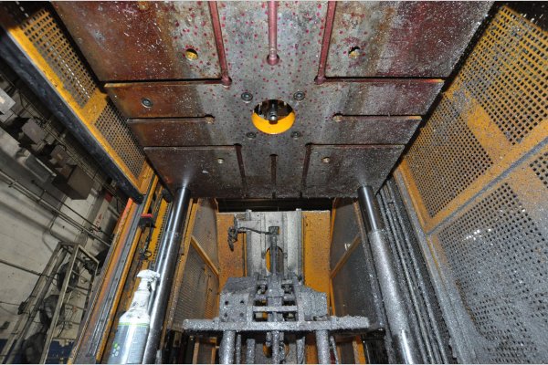 Detailed Pictures of Diesse Presse Vertical Die Cast Trimming Press DCMP-5327