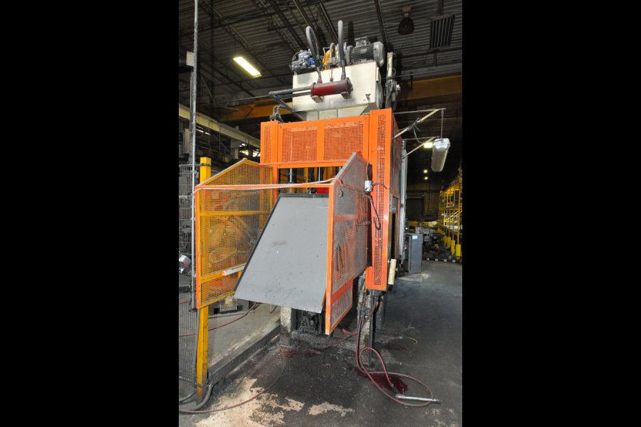 Detailed Pictures of Diesse Presse Vertical Die Cast Trimming Press DCMP-5327