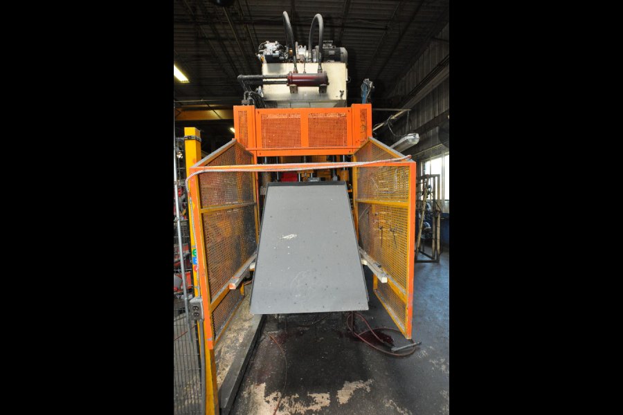 Detailed Pictures of Diesse Presse Vertical Die Cast Trimming Press DCMP-5327