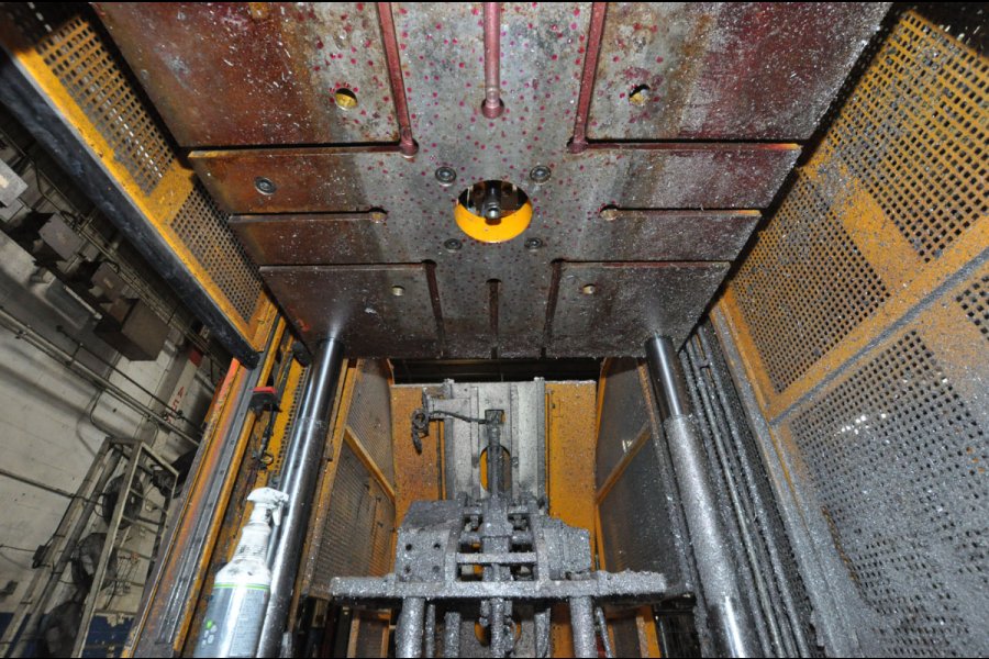 Detailed Pictures of Diesse Presse Vertical Die Cast Trimming Press DCMP-5327