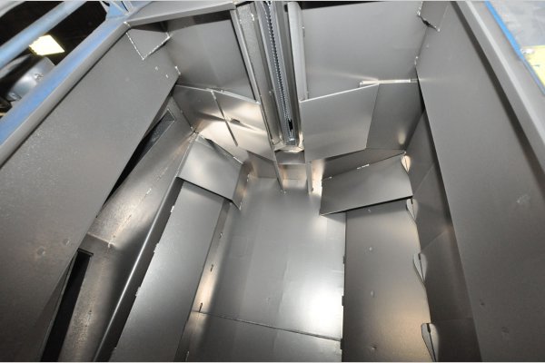 Detailed Pictures of Wheelabrator Spinner Hanger Shot Blast Machine DCMP-5357