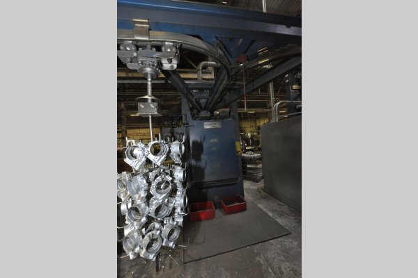 Detailed Pictures of Wheelabrator Spinner Hanger Shot Blast Machine DCMP-5357