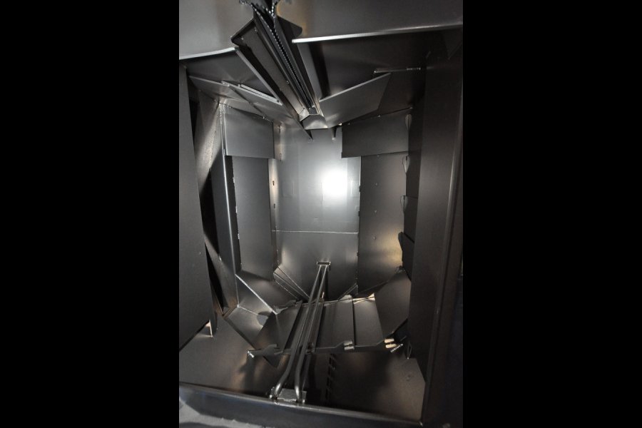 Detailed Pictures of Wheelabrator Spinner Hanger Shot Blast Machine DCMP-5357