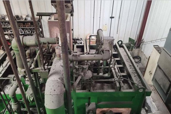 Detailed Pictures of Lindberg MPH Dry Hearth Natural Gas Fired Aluminum Melting Furnace DCMP-5376
