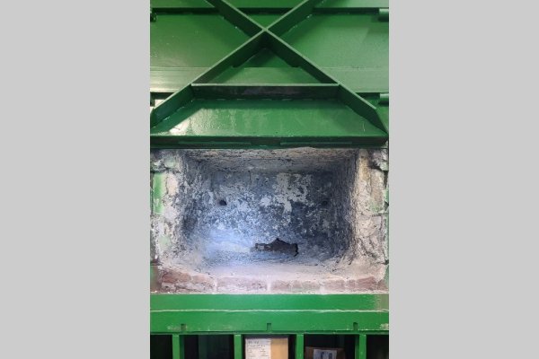 Detailed Pictures of Lindberg MPH Dry Hearth Natural Gas Fired Aluminum Melting Furnace DCMP-5376
