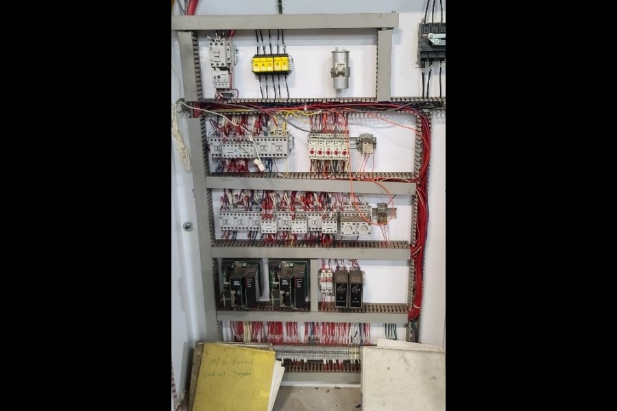 Detailed Pictures of Lindberg MPH Dry Hearth Natural Gas Fired Aluminum Melting Furnace DCMP-5376