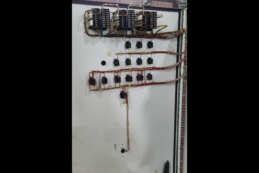 Detailed Pictures of Lindberg MPH Dry Hearth Natural Gas Fired Aluminum Melting Furnace DCMP-5376