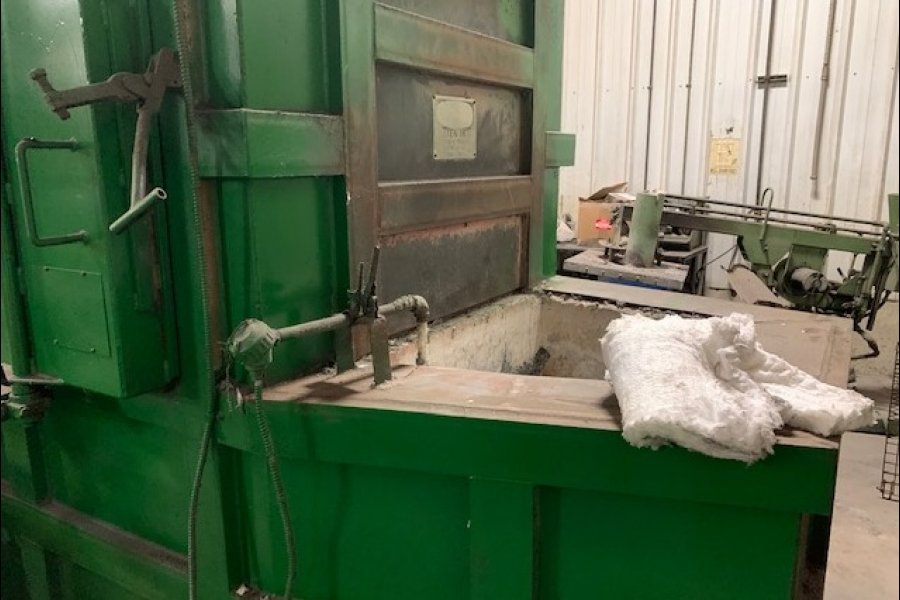 Detailed Pictures of Lindberg MPH Dry Hearth Natural Gas Fired Aluminum Melting Furnace DCMP-5376