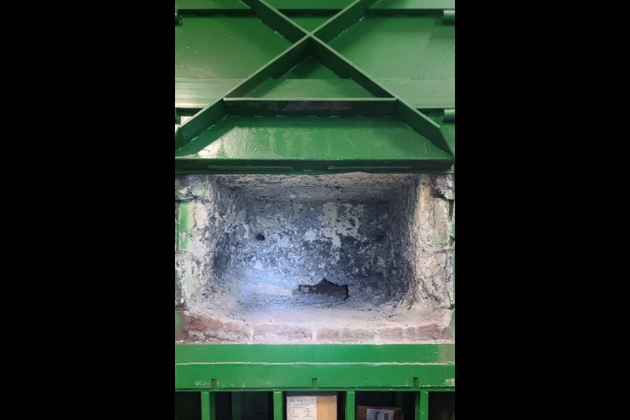 Detailed Pictures of Lindberg MPH Dry Hearth Natural Gas Fired Aluminum Melting Furnace DCMP-5376