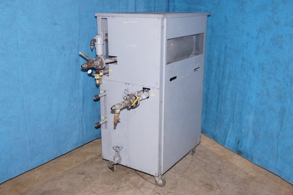 Image of Negative Pressure Hot Oil Temperature Control Unit with Water Cooling Circuit For_Sale DCM-5431