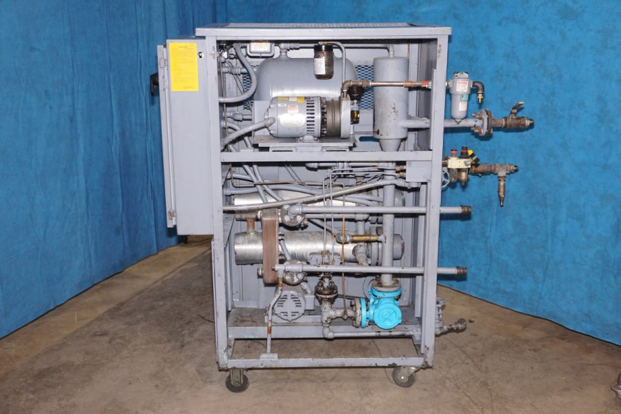 Detailed Pictures of Budzar Industries Negative Pressure Hot Oil Temperature Control Unit with Water Coling DCMP-5431