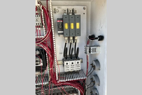 Detailed Pictures of Gibson Spinner Hanger Shot Blast Machine DCMP-5433