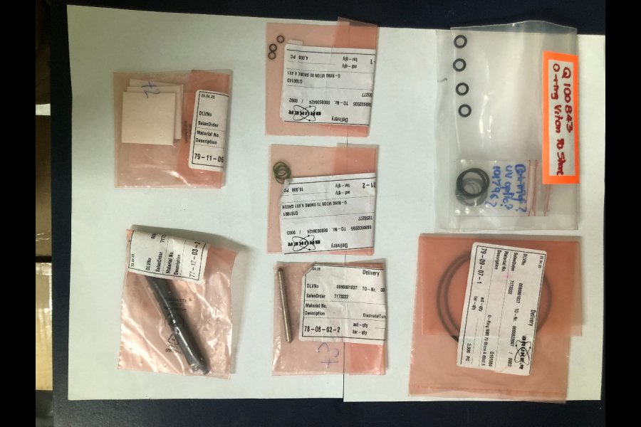 Detailed Pictures of Bruker Metal Analytic Mass Spectrometer DCMP-5434