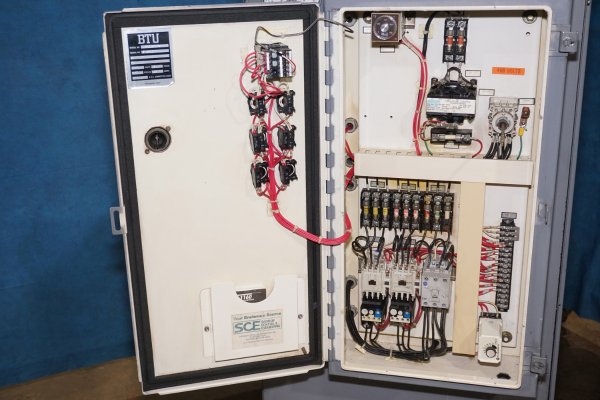 Detailed Pictures of Budzar Industries Negative Pressure Hot Oil Temperature Control Unit with Water Coling DCMP-5444