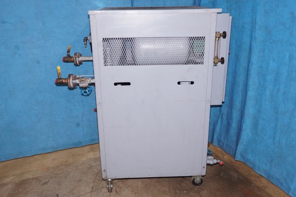 Picture of Budzar Industries Negative Pressure Hot Oil Temperature Control Unit with Water Cooling Circuit DCMP-5444