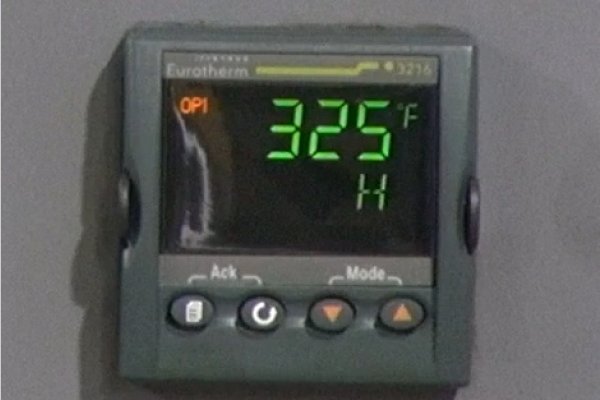 Detailed Pictures of Budzar Industries Negative Pressure Hot Oil Temperature Control Unit with Water Coling DCMP-5444