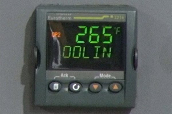 Detailed Pictures of Budzar Industries Negative Pressure Hot Oil Temperature Control Unit with Water Coling DCMP-5444