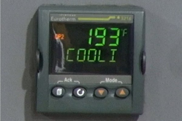 Detailed Pictures of Budzar Industries Negative Pressure Hot Oil Temperature Control Unit with Water Coling DCMP-5444