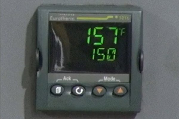 Detailed Pictures of Budzar Industries Negative Pressure Hot Oil Temperature Control Unit with Water Coling DCMP-5444