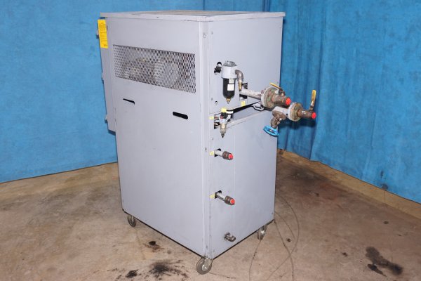 Image of Budzar Industries Model 1NP-1815-GOLSP Negative Pressure Hot Oil Temperature Control Unit with Water Coling For_Sale DCM-5444