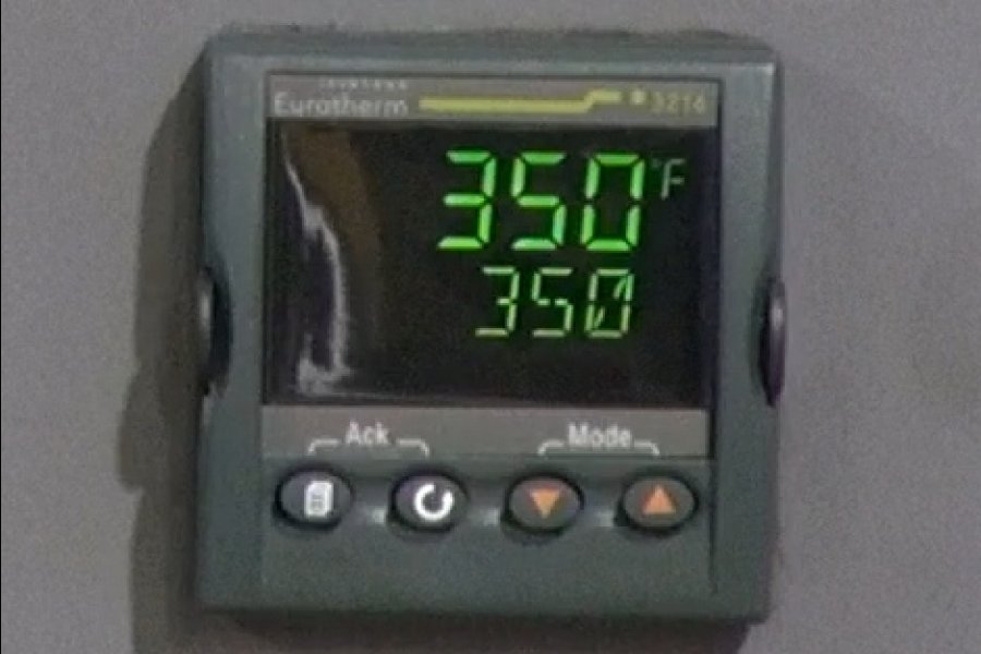 Detailed Pictures of Budzar Industries Negative Pressure Hot Oil Temperature Control Unit with Water Coling DCMP-5444