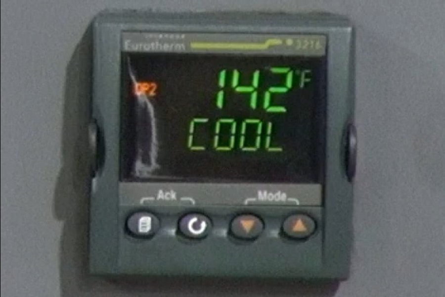 Detailed Pictures of Budzar Industries Negative Pressure Hot Oil Temperature Control Unit with Water Coling DCMP-5444