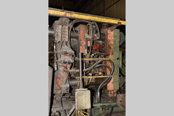 Detailed Pictures of B&T Cold Chamber Die Casting Machine DCMP-5642