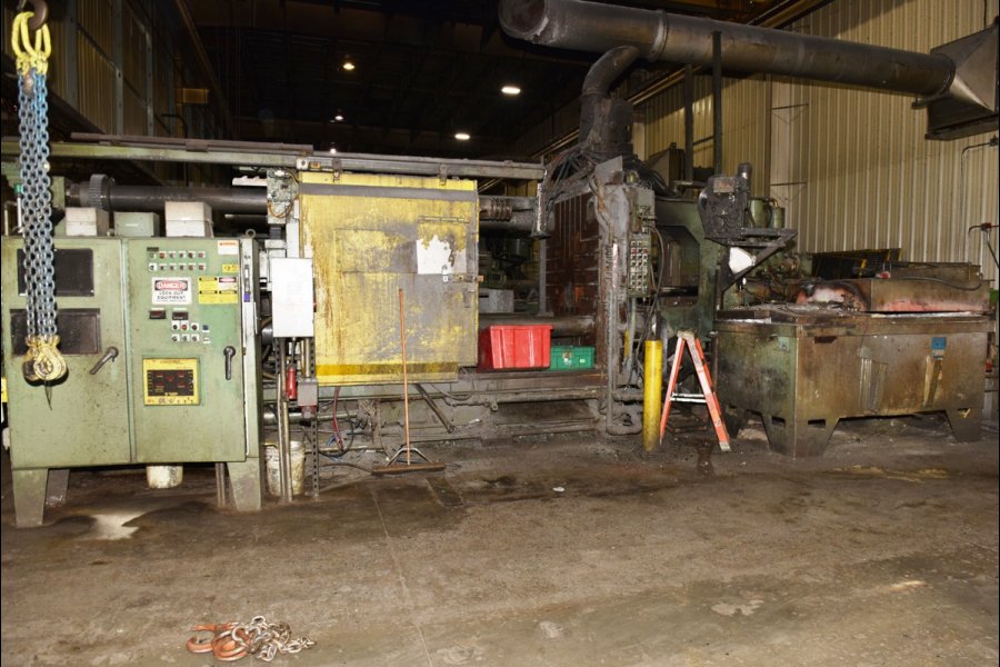 Detailed Pictures of B&T Cold Chamber Die Casting Machine DCMP-5642