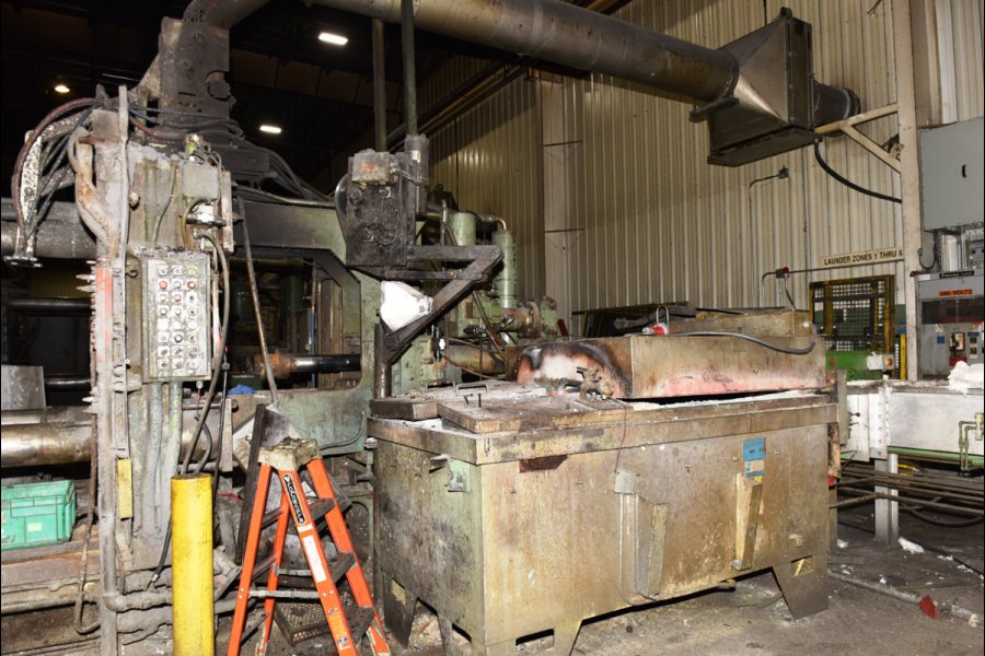 Detailed Pictures of B&T Cold Chamber Die Casting Machine DCMP-5642