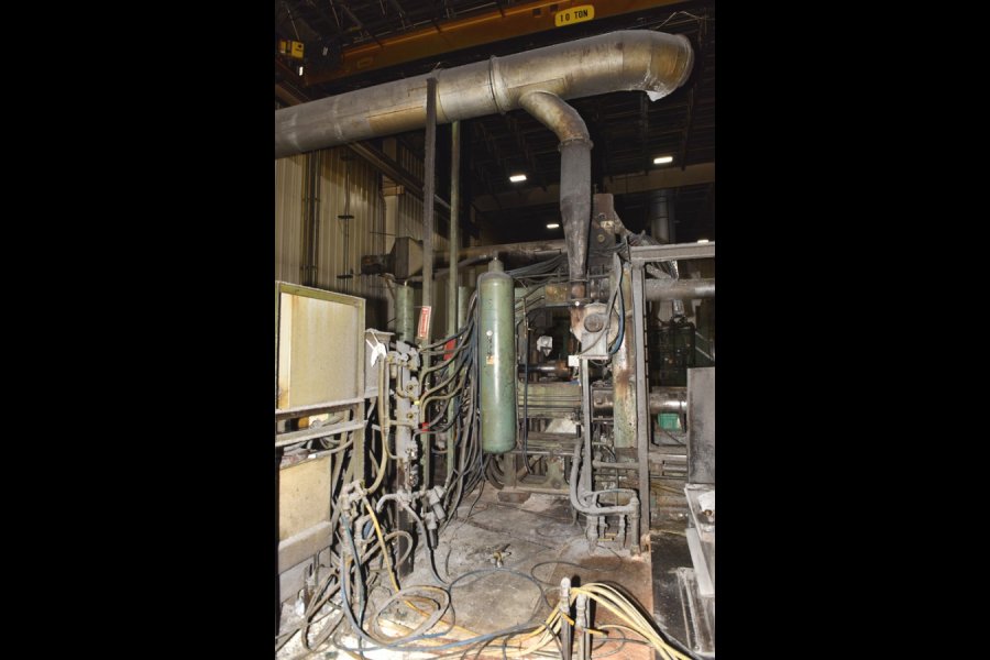 Detailed Pictures of B&T Cold Chamber Die Casting Machine DCMP-5642