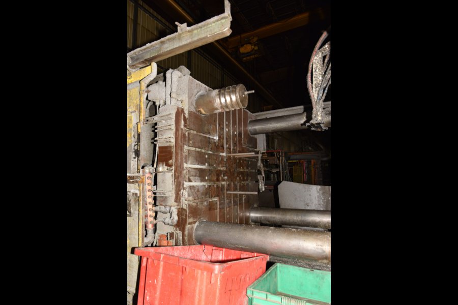 Detailed Pictures of B&T Cold Chamber Die Casting Machine DCMP-5642