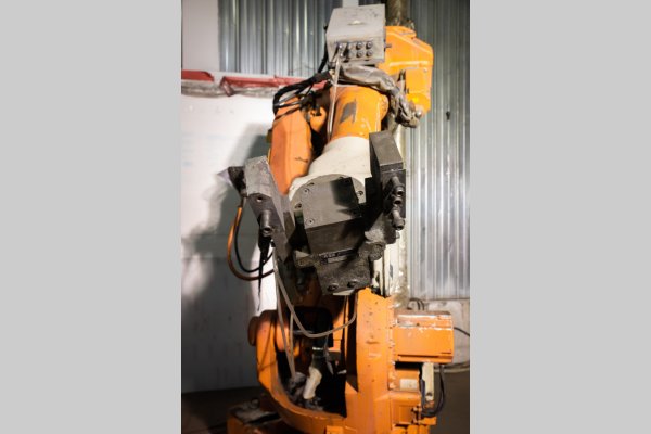 Detailed Pictures of Buhler Cold Chamber Die Casting Machine DCMP-5650
