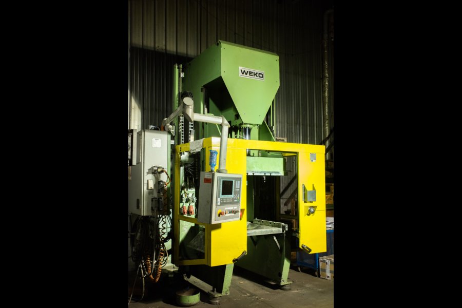 Detailed Pictures of Buhler Cold Chamber Die Casting Machine DCMP-5650