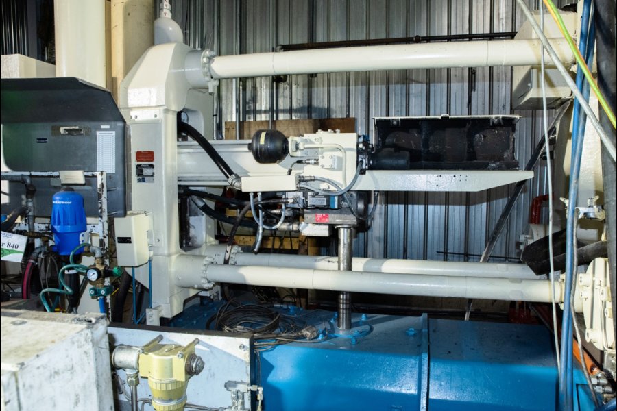Detailed Pictures of Buhler Cold Chamber Die Casting Machine DCMP-5650
