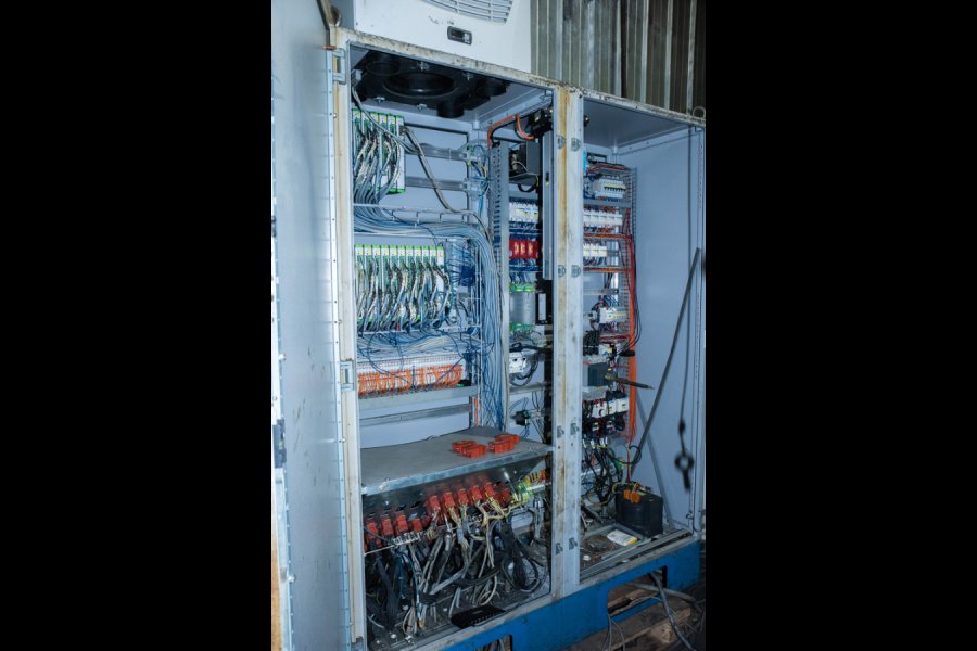 Detailed Pictures of Buhler Cold Chamber Die Casting Machine DCMP-5650