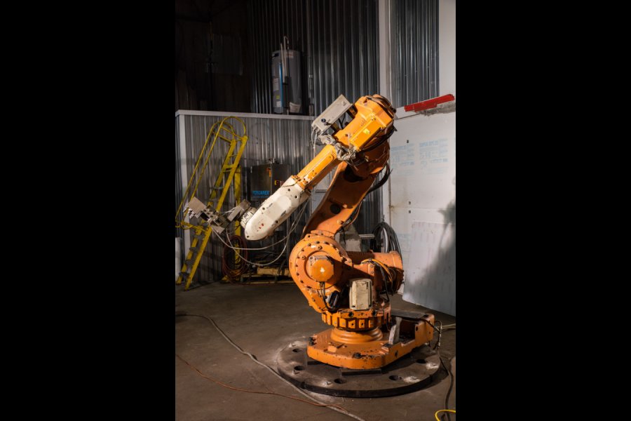 Detailed Pictures of Buhler Cold Chamber Die Casting Machine DCMP-5650