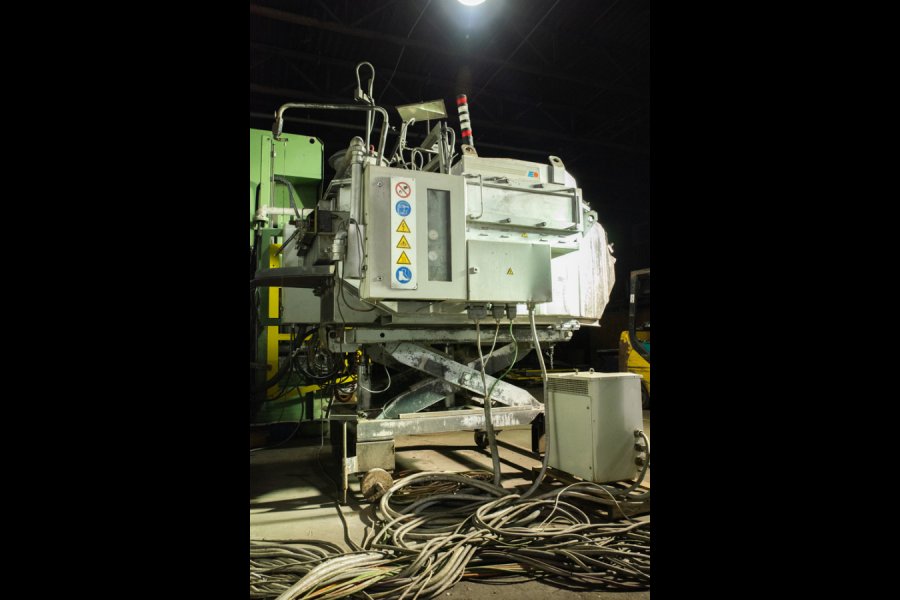Detailed Pictures of Buhler Cold Chamber Die Casting Machine DCMP-5650