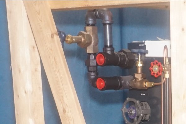Detailed Pictures of Delta T Systems Hot Oil Heater unit with Cooling Circuit DCMP-5657
