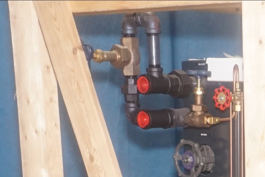 Detailed Pictures of Delta T Systems Hot Oil Heater unit with Cooling Circuit DCMP-5657