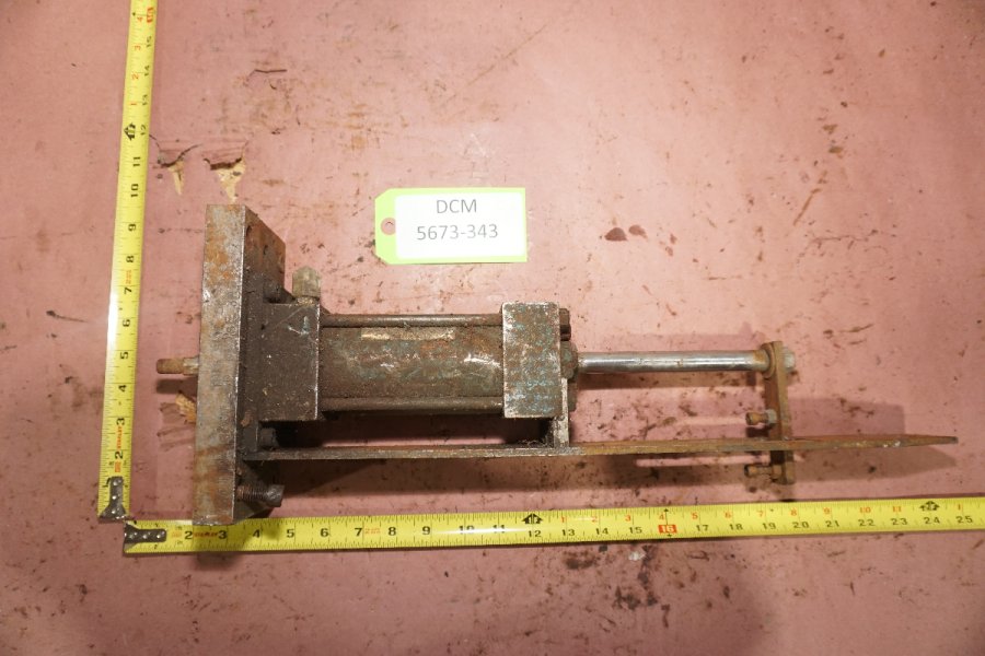 Detailed Pictures of Techmire Multi-slide Hot Chamber Miniature Die Cast Machine DCMP-5673
