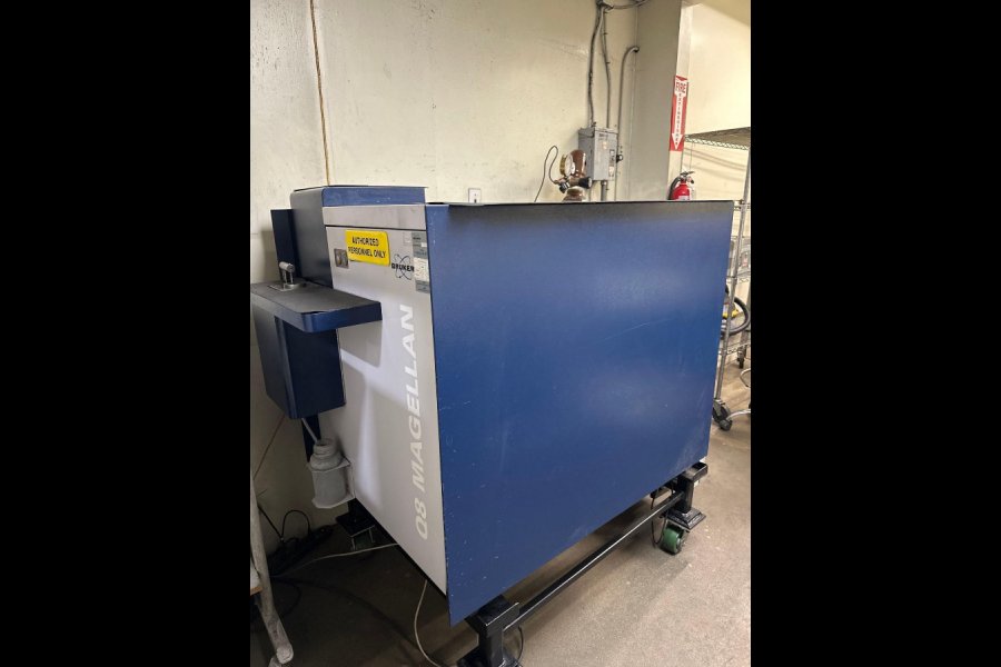 Detailed Pictures of Bruker Metal Analytic Mass Spectrometer DCMP-5738