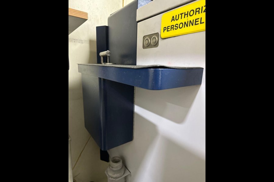 Detailed Pictures of Bruker Metal Analytic Mass Spectrometer DCMP-5738